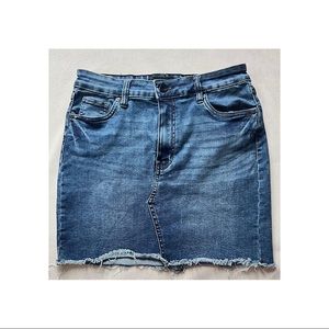 Denim Skirt ( Kendall & Kylie)